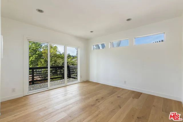 $8,888 | 3424 Primera Avenue, Los Angeles, CA 90068