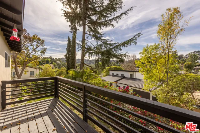 $8,888 | 3424 Primera Avenue, Los Angeles, CA 90068