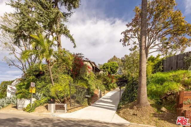 $8,888 | 3424 Primera Avenue, Los Angeles, CA 90068