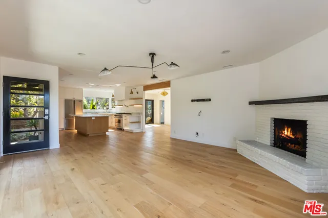 $8,888 | 3424 Primera Avenue, Los Angeles, CA 90068