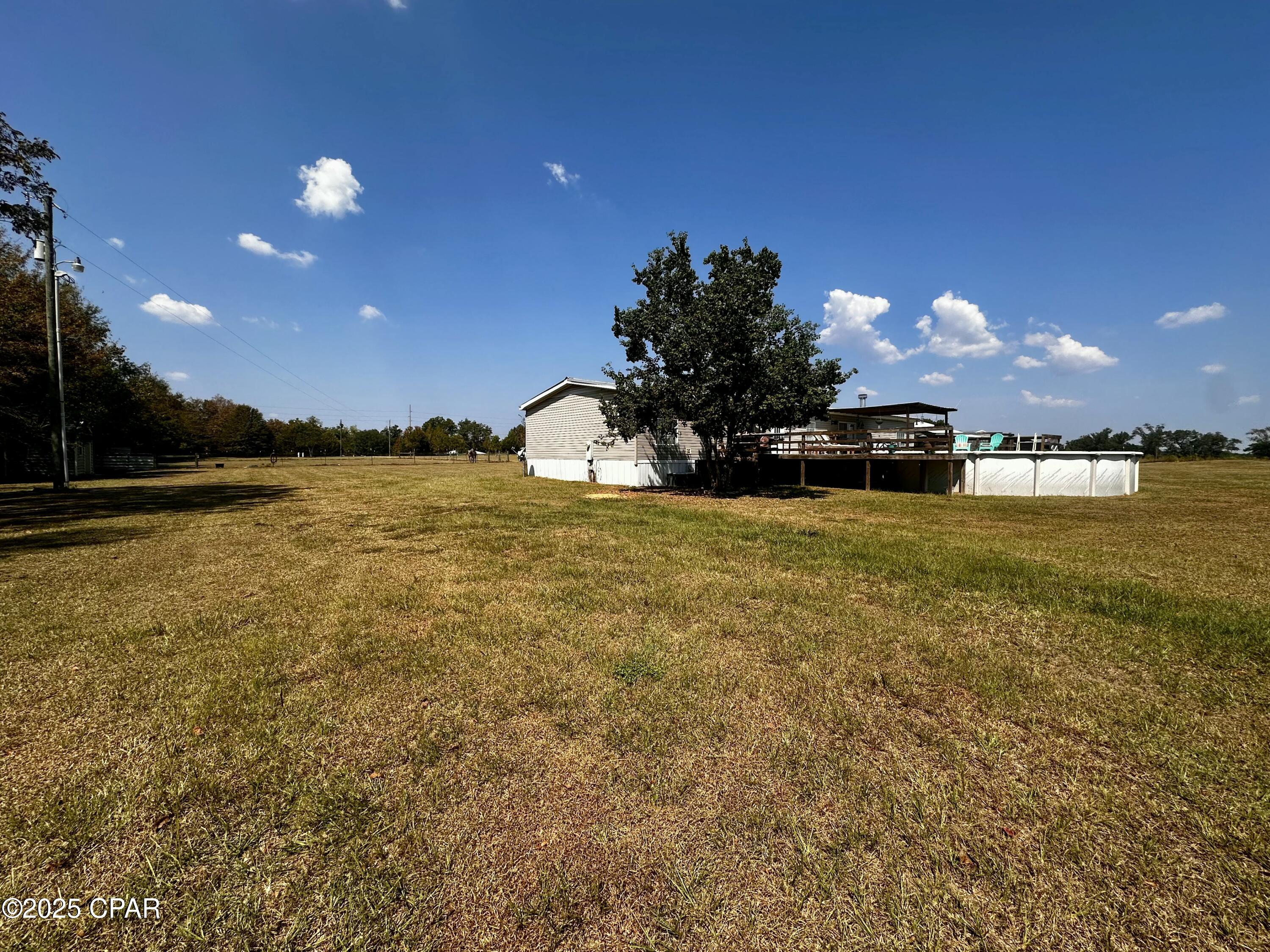 2660 Highway 69 Grand Ridge, FL 32442 - Photo 10 of 32