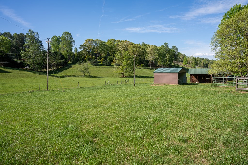 564 Wright Road Murphy, NC 28906 - Photo 17 of 36 a garden view