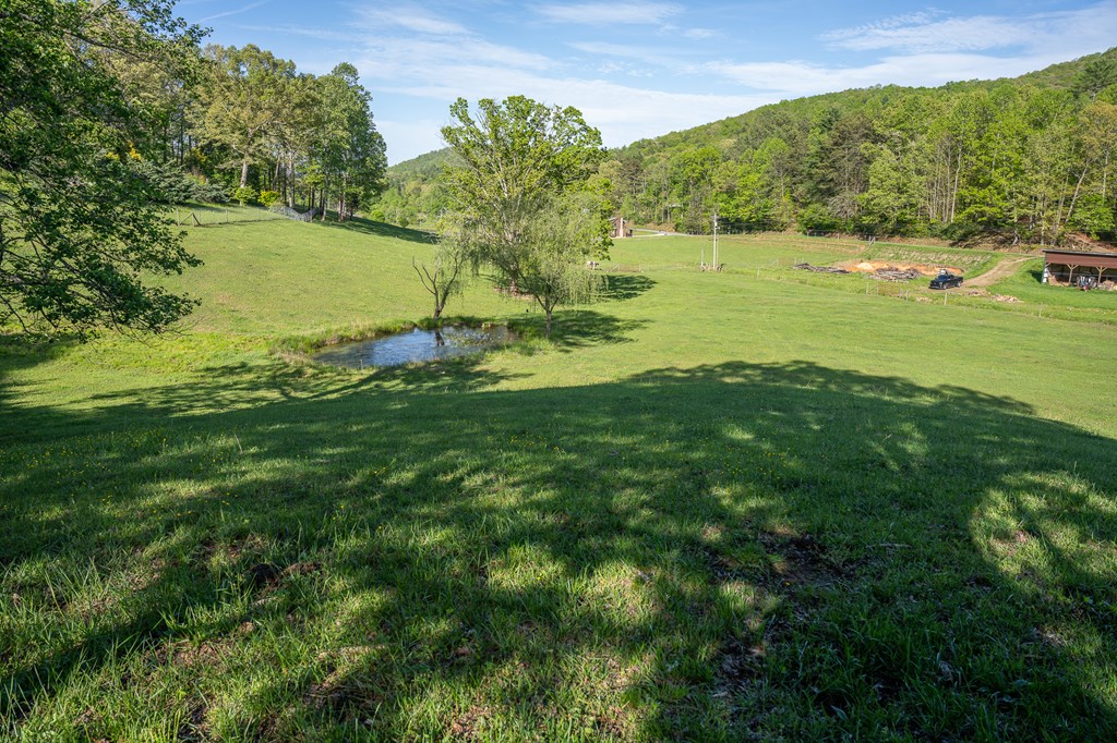 564 Wright Road Murphy, NC 28906 - Photo 34 of 36 a view of a field with an ocean