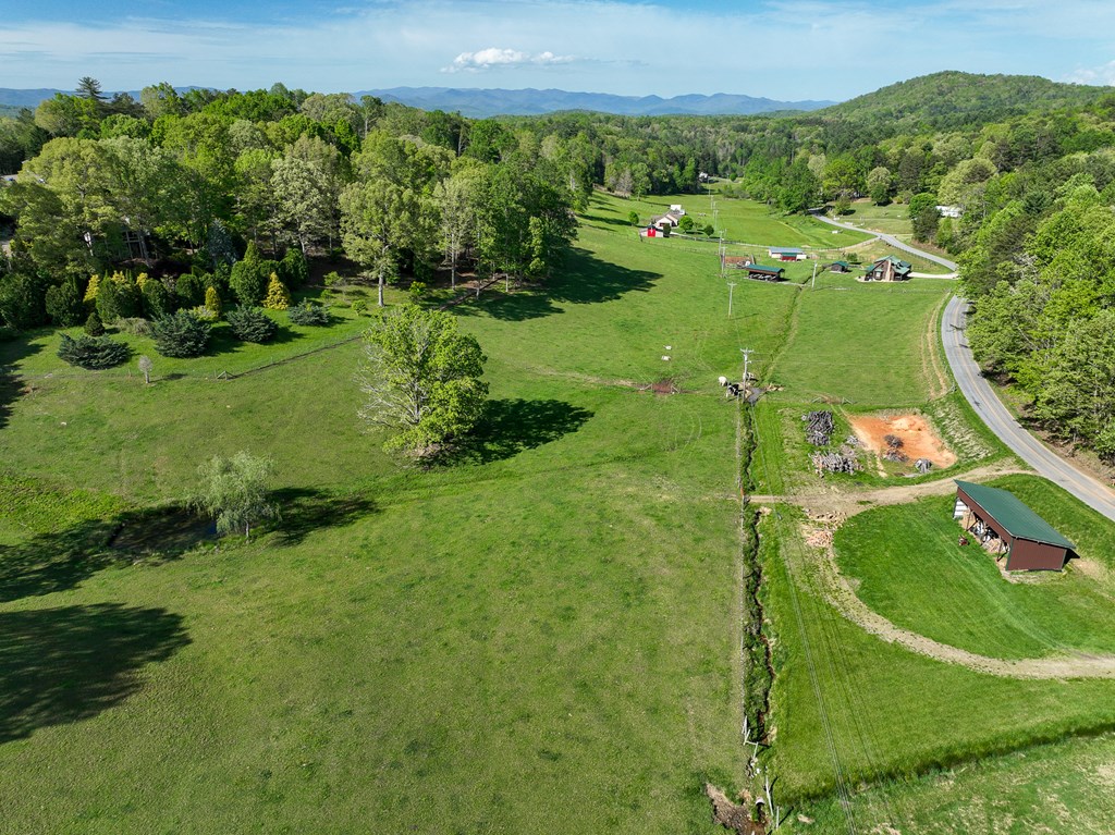 564 Wright Road Murphy, NC 28906 - Photo 6 of 36 an aerial view of a residential houses with outdoor space and trees all around