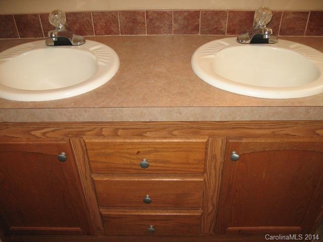 122 Luthers Road Kings Mountain, NC 28086 - Photo 4 of 22 Gallery Image 4