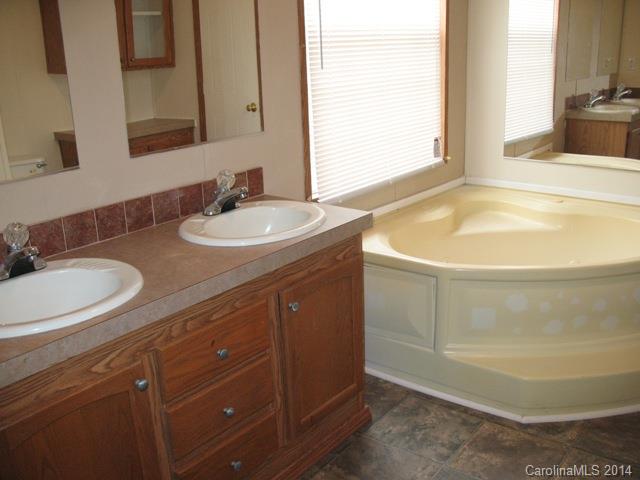 122 Luthers Road Kings Mountain, NC 28086 - Photo 7 of 22 Gallery Image 7
