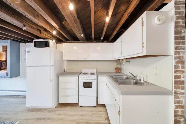 $215,000 | 307 2nd Avenue, Manistee, MI 49660