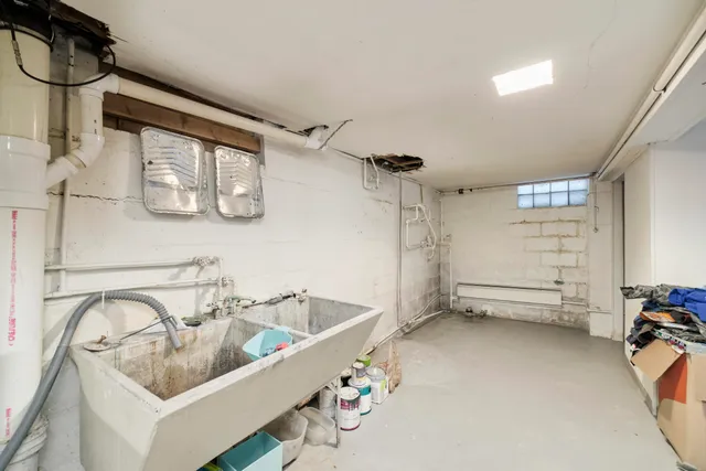 $215,000 | 307 2nd Avenue, Manistee, MI 49660