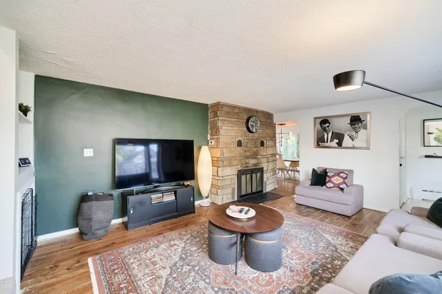 $215,000 | 307 2nd Avenue, Manistee, MI 49660