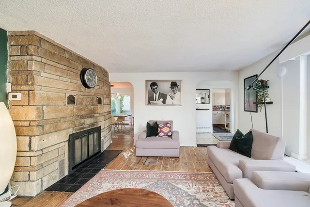 $215,000 | 307 2nd Avenue, Manistee, MI 49660