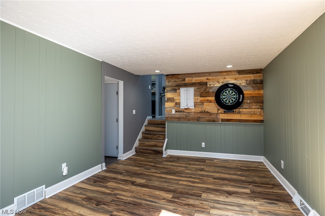 7359 Ames Road Cleveland, OH 44129 - Photo 11 of 29 family room