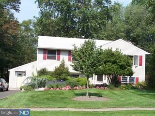 256 Centennial Road Warminster, PA 18974 - Photo 1 of 6 Gallery Image 1