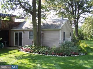 256 Centennial Road Warminster, PA 18974 - Photo 5 of 6 Gallery Image 5