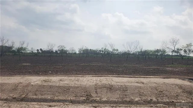 $129,900 | 893 West Mile 13 North, Weslaco, TX 78599