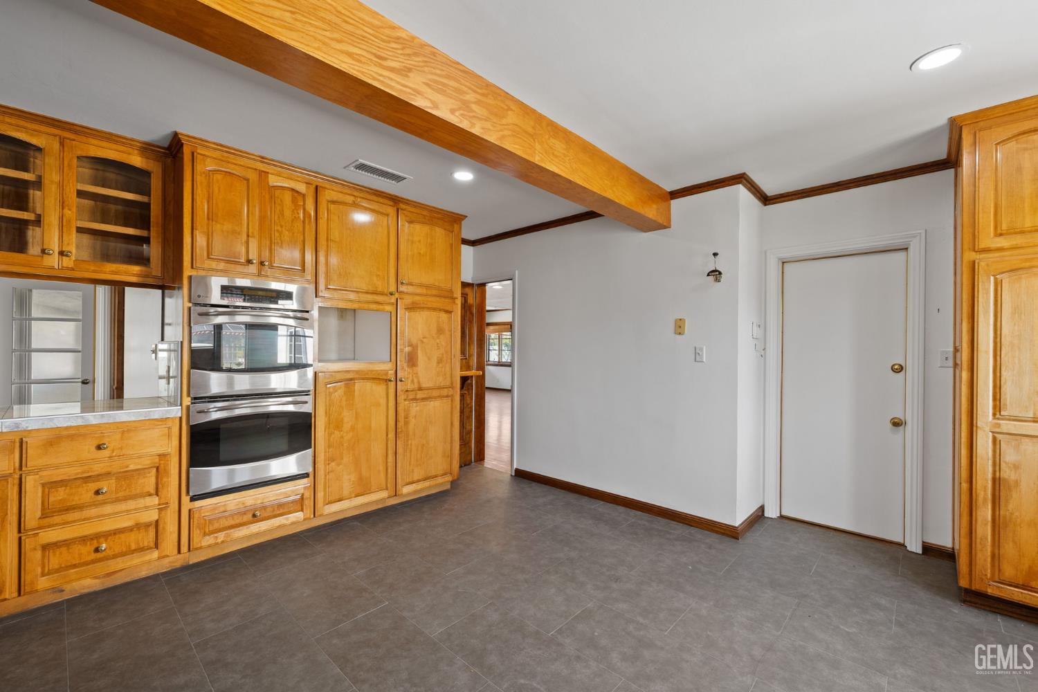 Undisclosed Address Bakersfield, CA 93301 - Photo 13 of 33