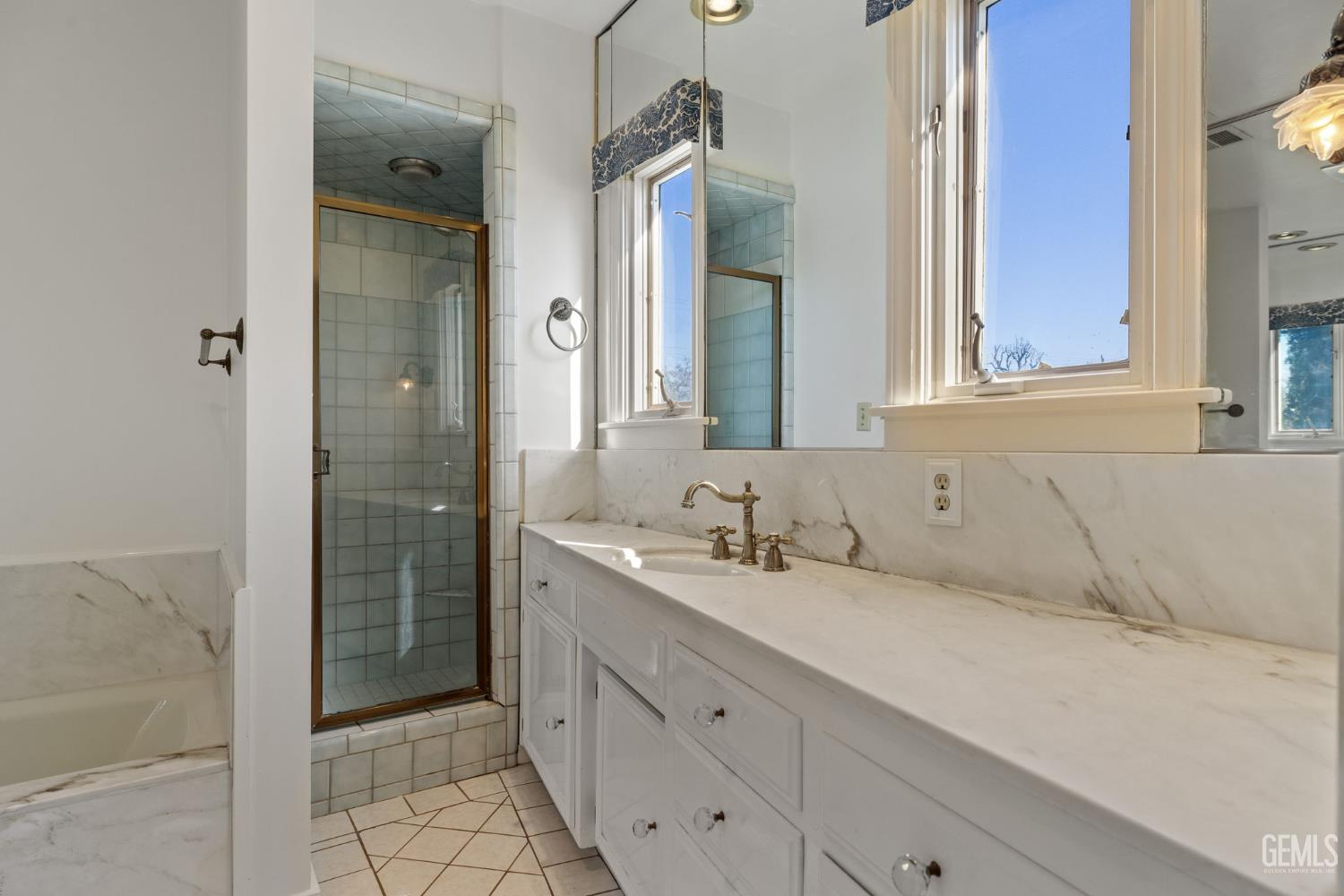 Undisclosed Address Bakersfield, CA 93301 - Photo 20 of 33