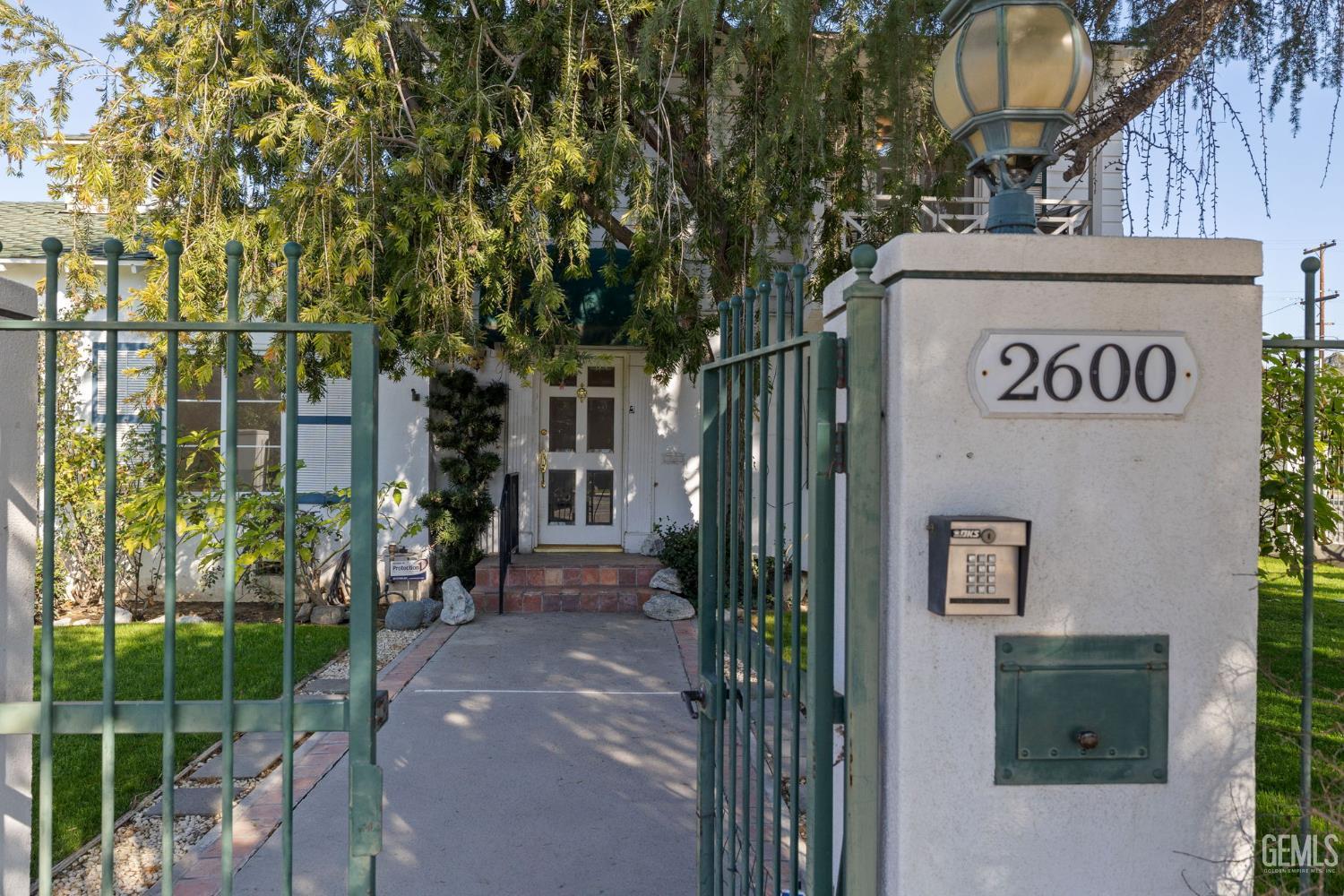 Undisclosed Address Bakersfield, CA 93301 - Photo 4 of 33