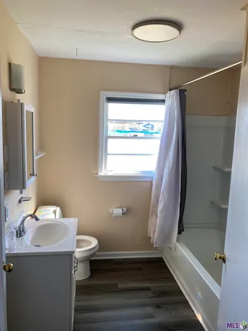 $1,950 | 1018 South Mire Avenue, Gonzales, LA 70737