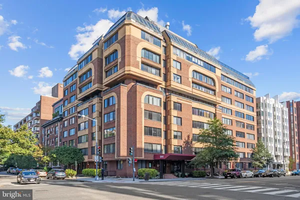$399,900 | 1245 13th Street Northwest, Unit 215, Washington, DC 20005