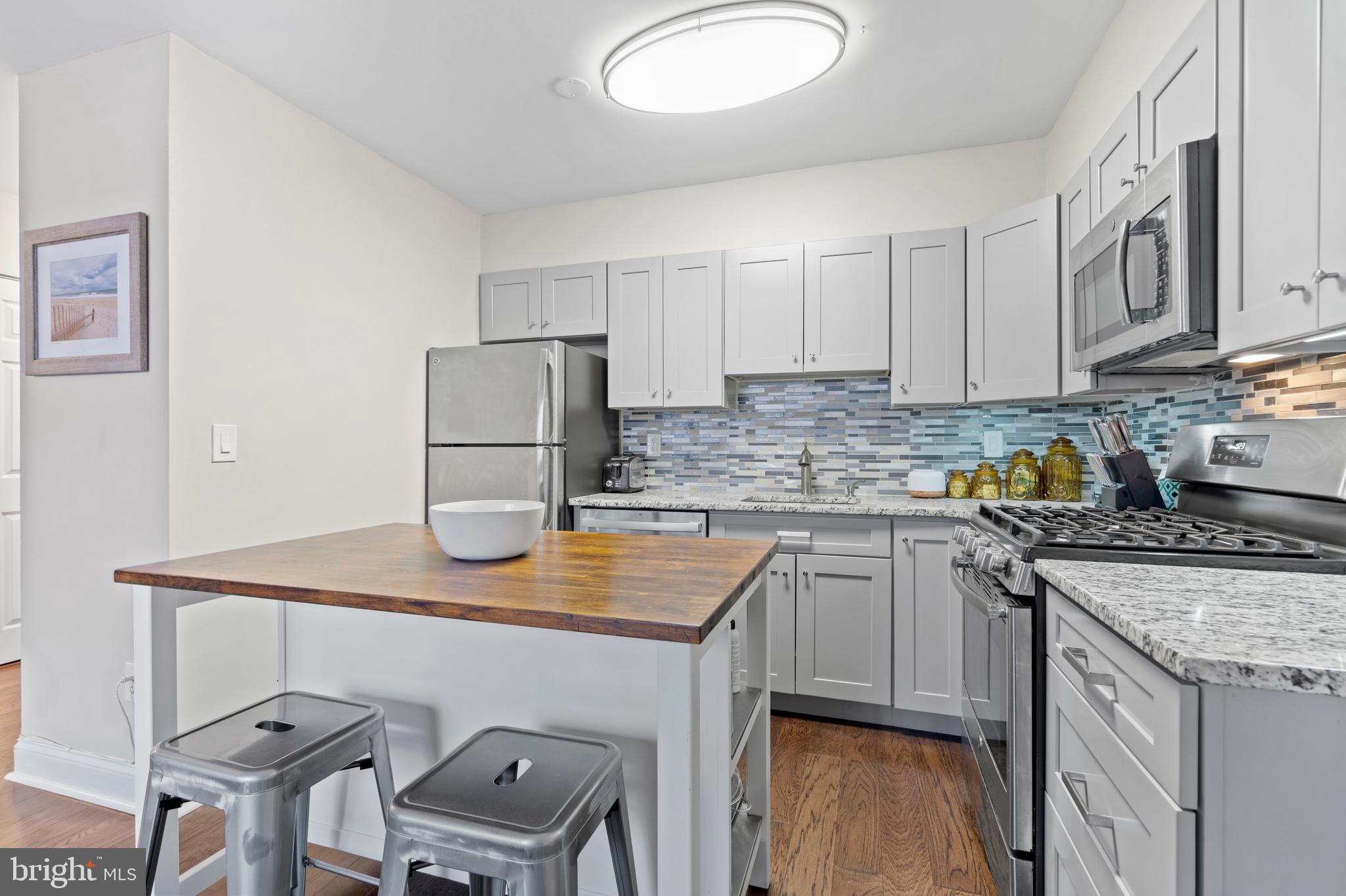 1245 13th Street Northwest, Unit 215 Washington, DC 20005 - Photo 20 of 31