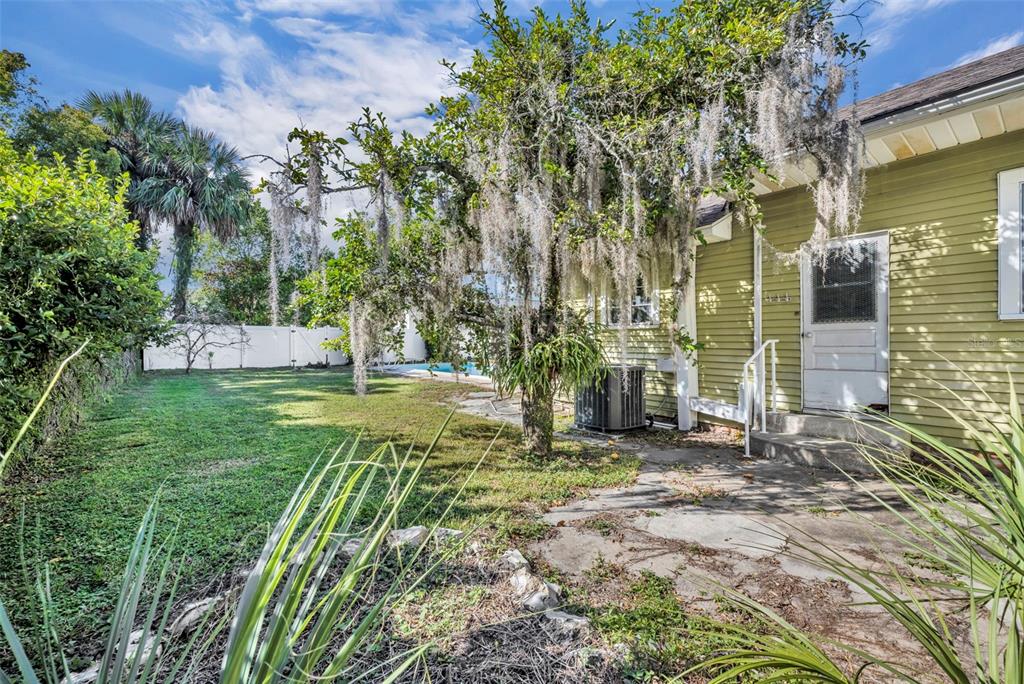 207 Perkins Street Leesburg, FL 34748 - Photo 19 of 31