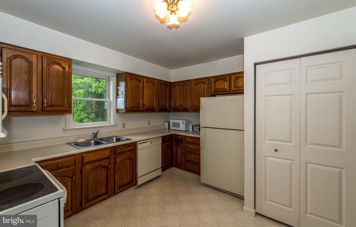 20 Lakeview Place Lititz, PA 17543 - Photo 8 of 26