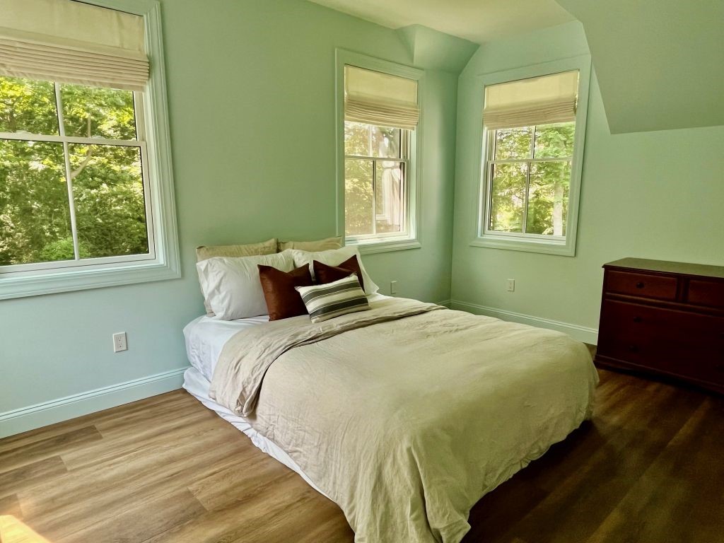 1748 S Road South Kingstown, RI 02881 - Photo 25 of 29