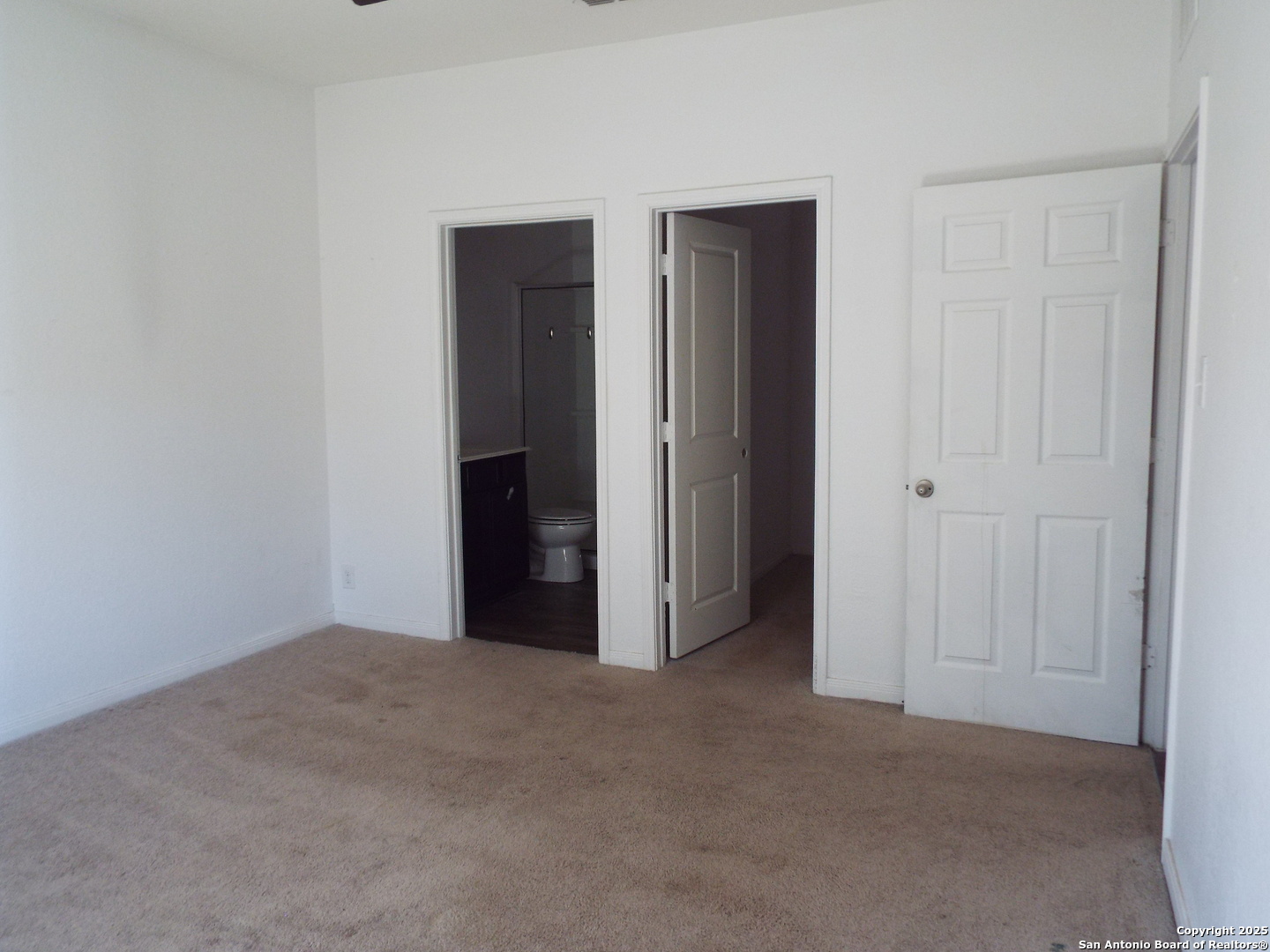 4937 Hallies Garden St. Hedwig, TX 78152 - Photo 10 of 30 a view of an empty room