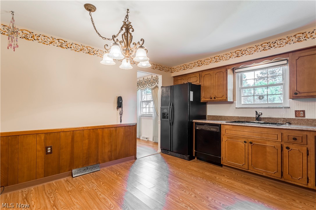 14026 Newton Road Cleveland, OH 44130 - Photo 12 of 33 Gallery Image 12