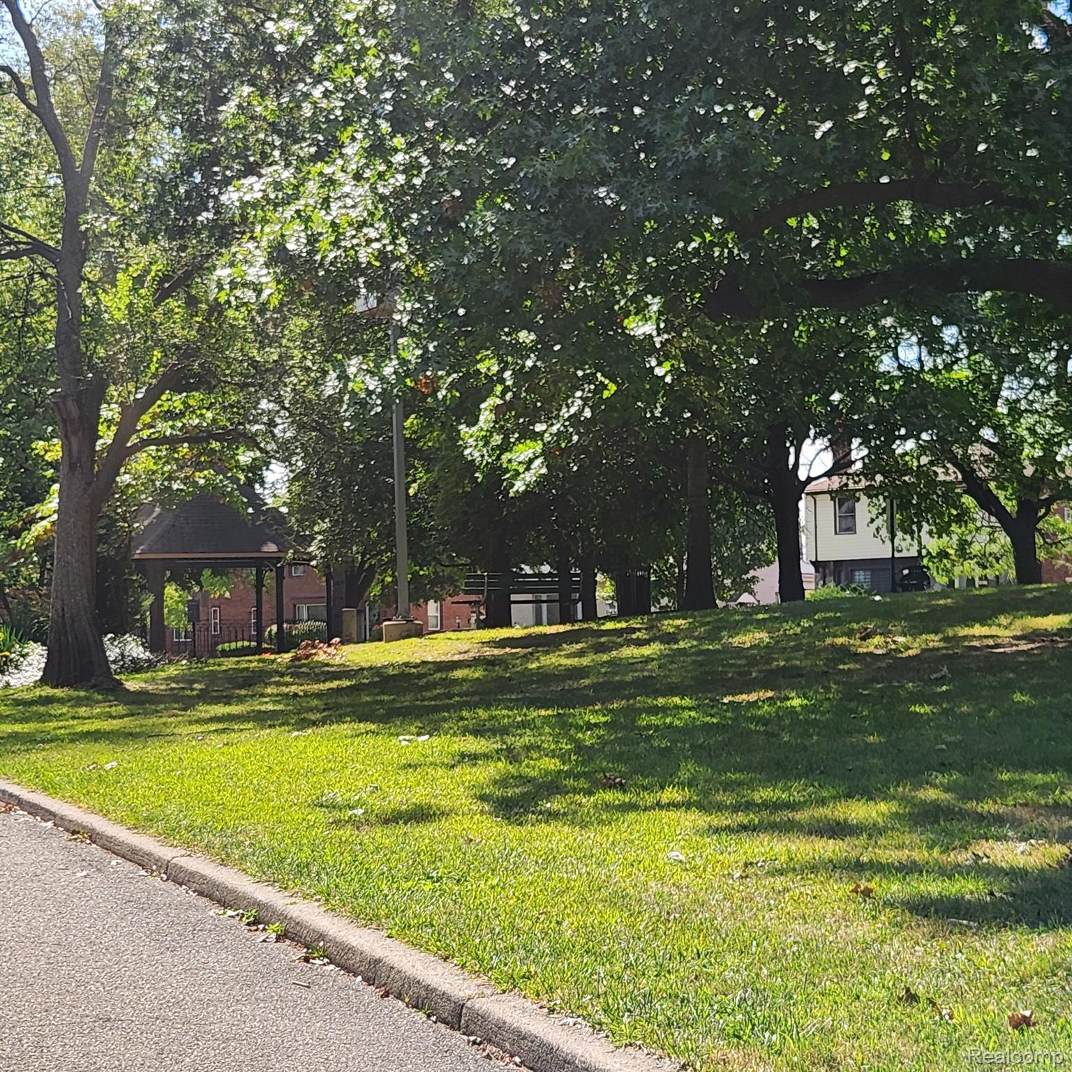 20034 Shrewsbury Road Detroit, MI 48221 - Photo 97 of 98 Gallery Image 97