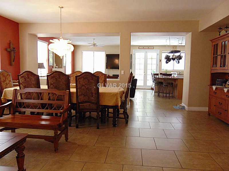 865 Sumner Ranch Road Henderson, NV 89012 - Photo 5 of 30 Interior Space/Layout.