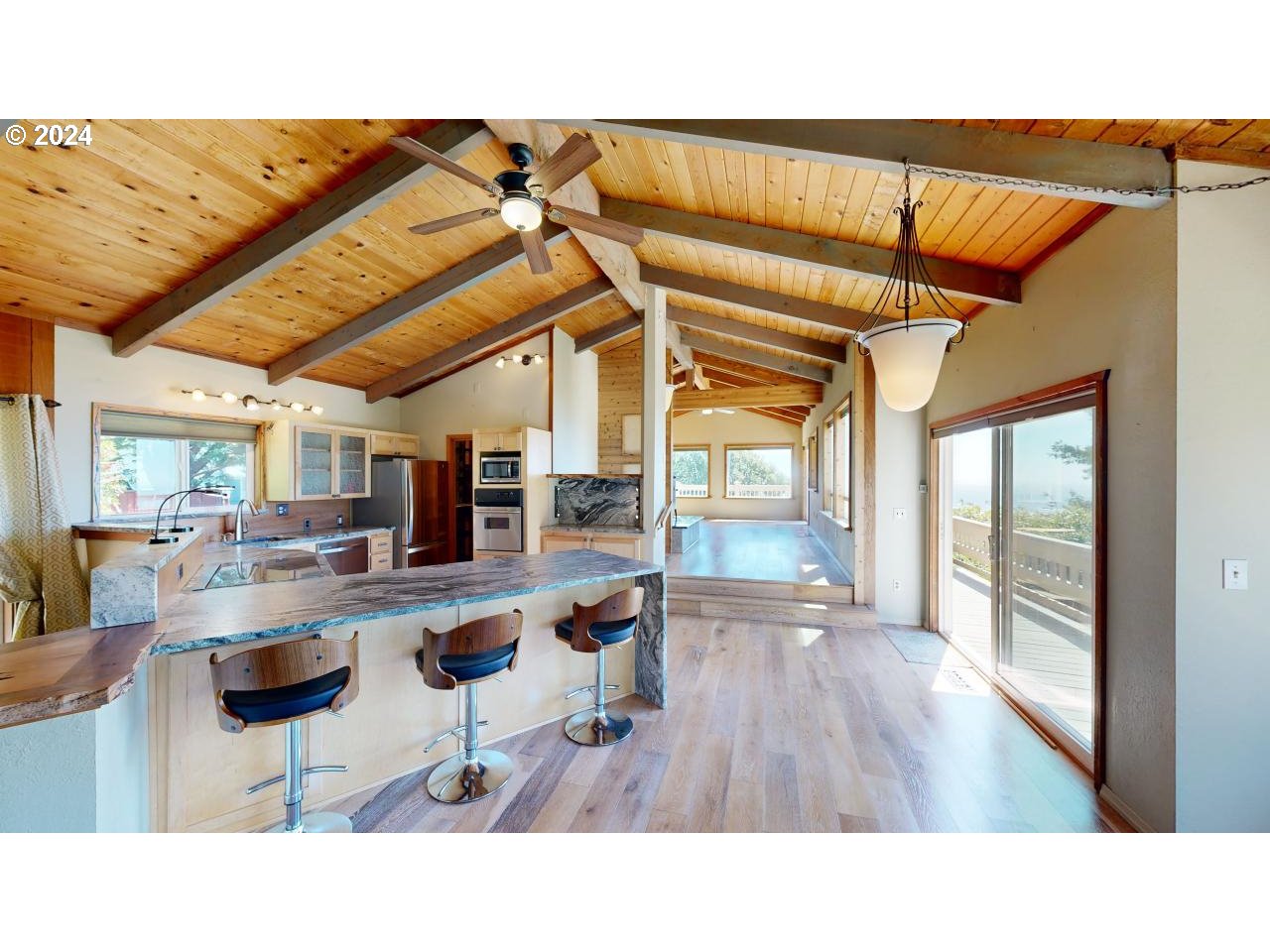 29830 Hounddog Road Gold Beach, OR 97444 - Photo 11 of 47 Kitchen