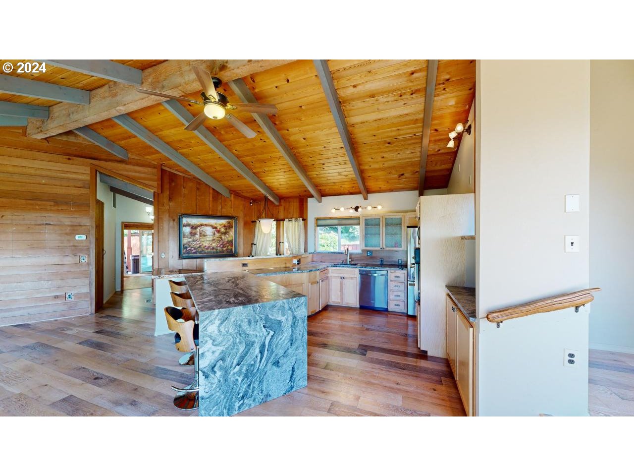 29830 Hounddog Road Gold Beach, OR 97444 - Photo 17 of 47 Kitchen