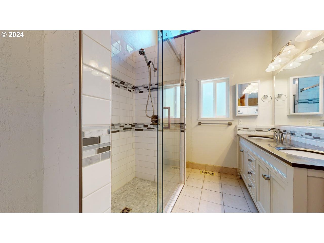 29830 Hounddog Road Gold Beach, OR 97444 - Photo 26 of 47 Bathroom, Attached