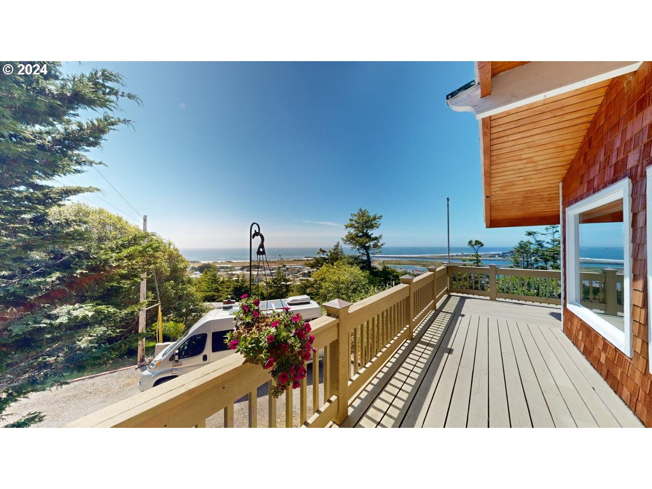 29830 Hounddog Road Gold Beach, OR 97444 - Photo 36 of 47 Deck