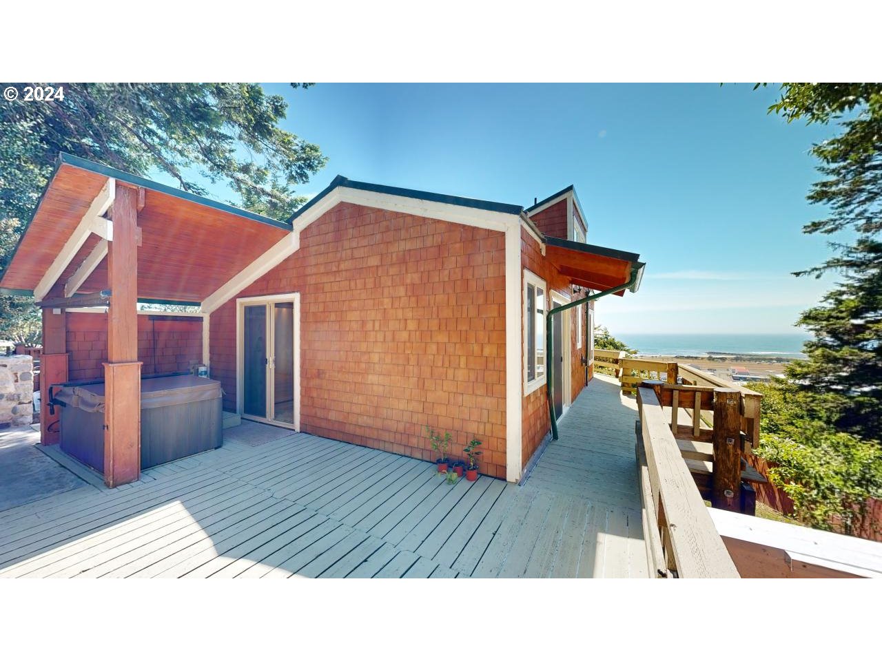 29830 Hounddog Road Gold Beach, OR 97444 - Photo 38 of 47 Hot Tub