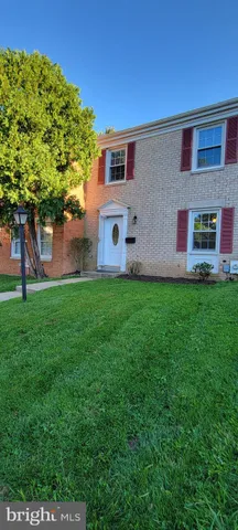 $2,800 | 27 Landsend Drive, Gaithersburg, MD 20878