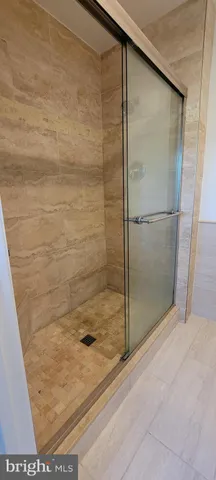 $2,800 | 27 Landsend Drive, Gaithersburg, MD 20878