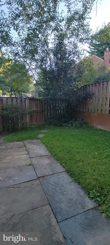 $2,800 | 27 Landsend Drive, Gaithersburg, MD 20878