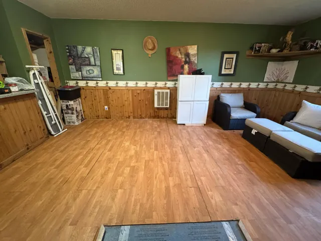 $299,000 | 37261 280th Street, Westbrook, MN 56183