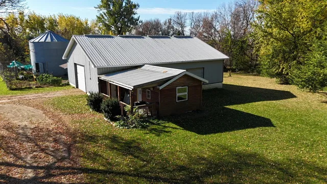 $299,000 | 37261 280th Street, Westbrook, MN 56183