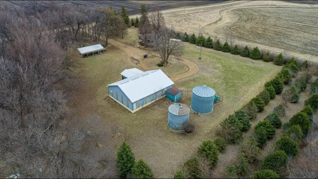 $299,000 | 37261 280th Street, Westbrook, MN 56183