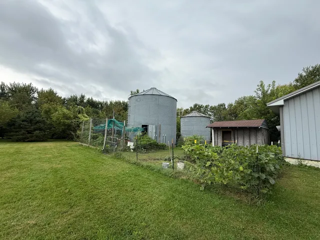 $299,000 | 37261 280th Street, Westbrook, MN 56183