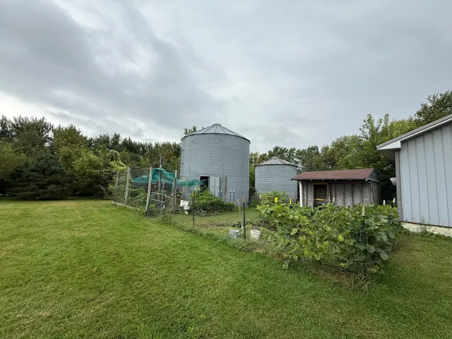 $299,000 | 37261 280th Street, Westbrook, MN 56183