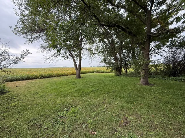 $299,000 | 37261 280th Street, Westbrook, MN 56183