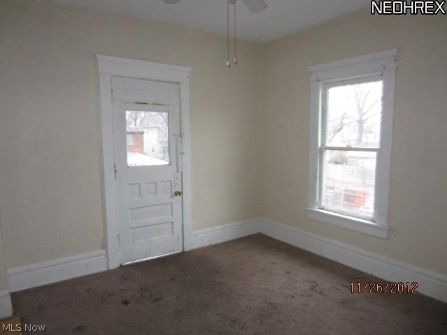 886 Berwin Street Akron, OH 44310 - Photo 7 of 13