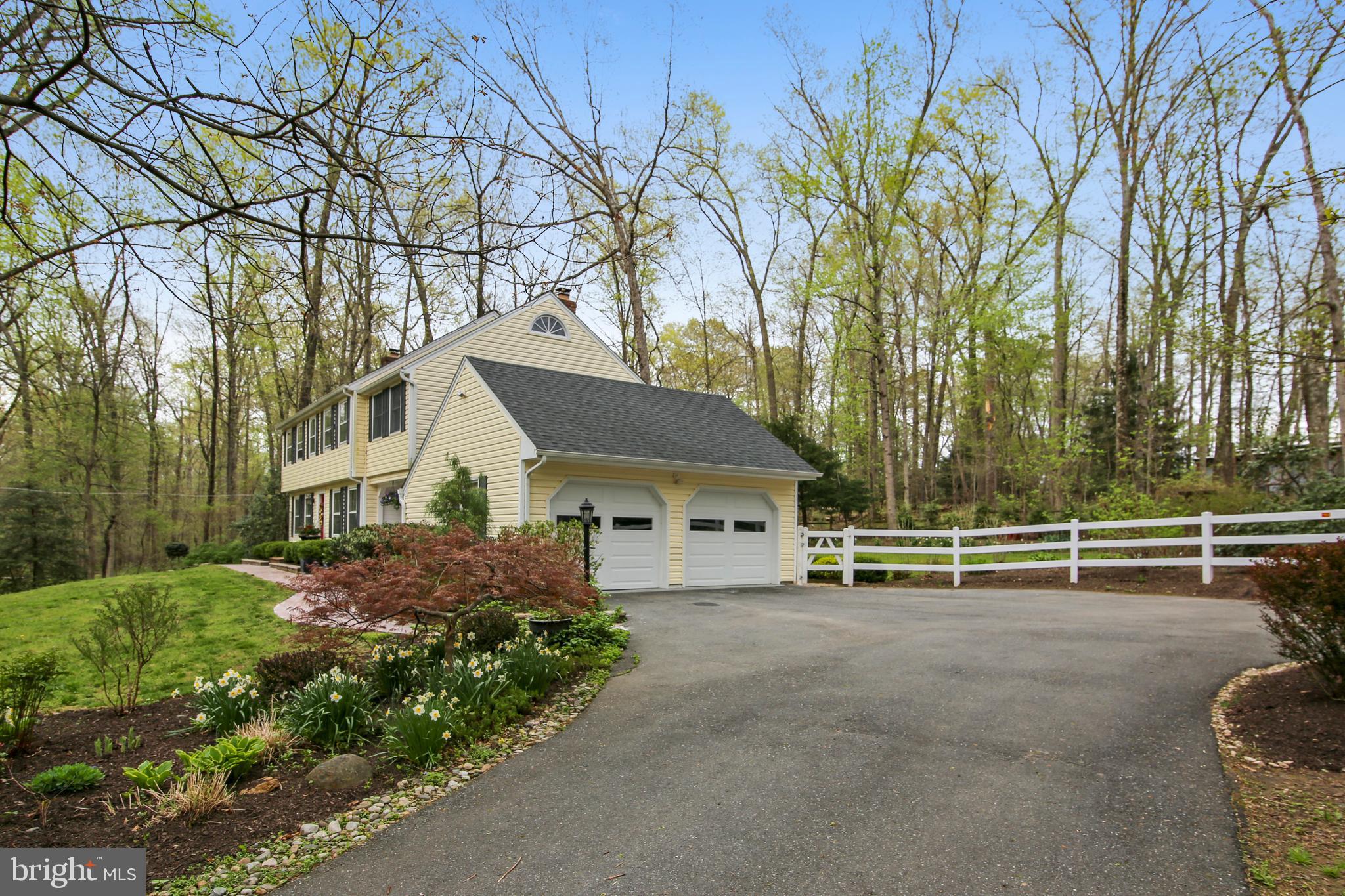 21409 Davis Mill Road Germantown, MD 20876 - Photo 4 of 72 Exterior Side