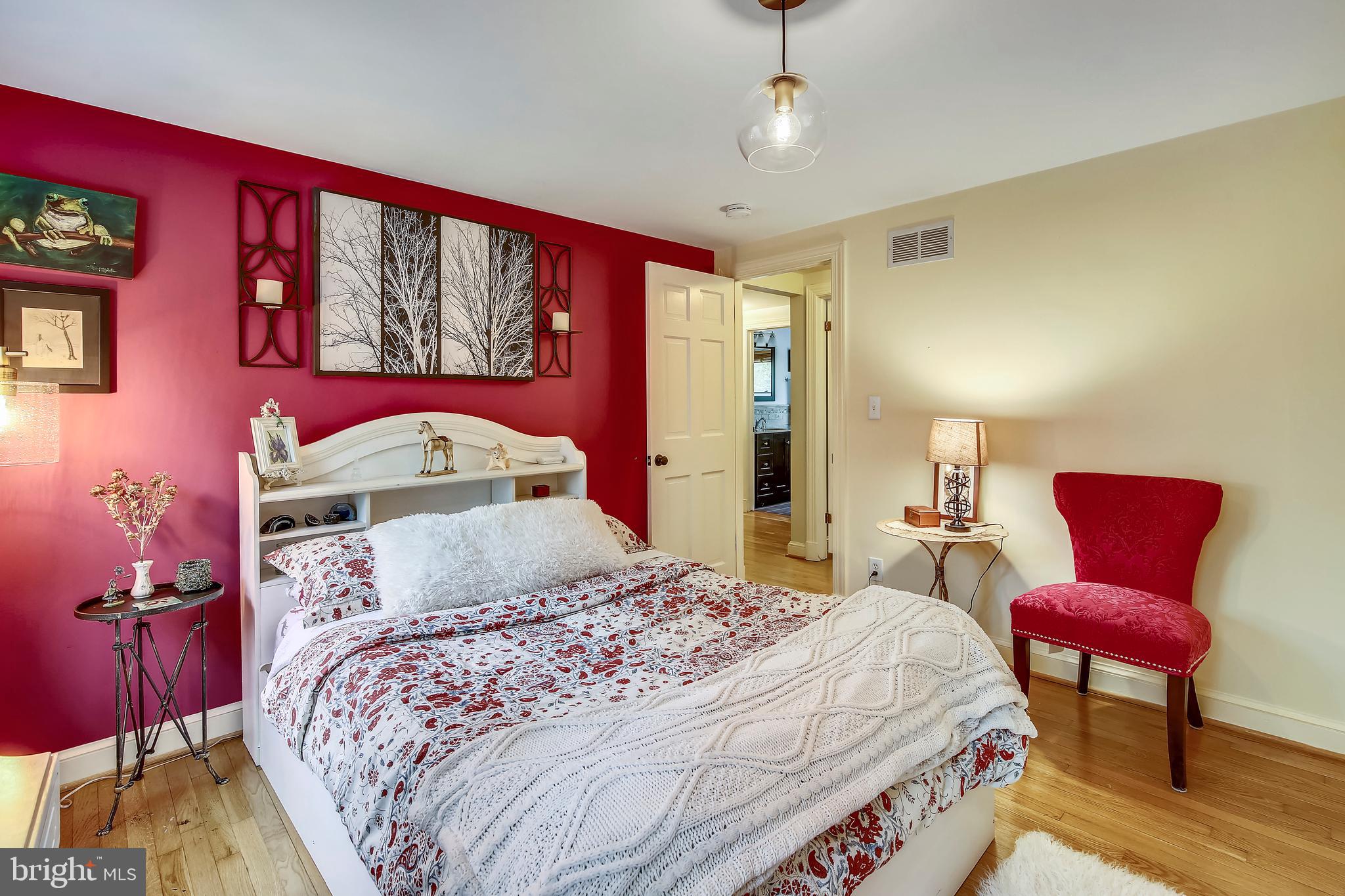21409 Davis Mill Road Germantown, MD 20876 - Photo 37 of 72 Upper Level - Bedroom #2