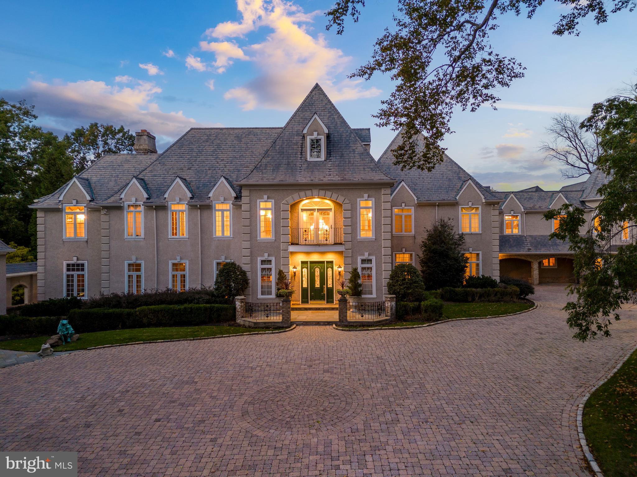 810 Chateau Lane Villanova, PA 19085 - Photo 4 of 26