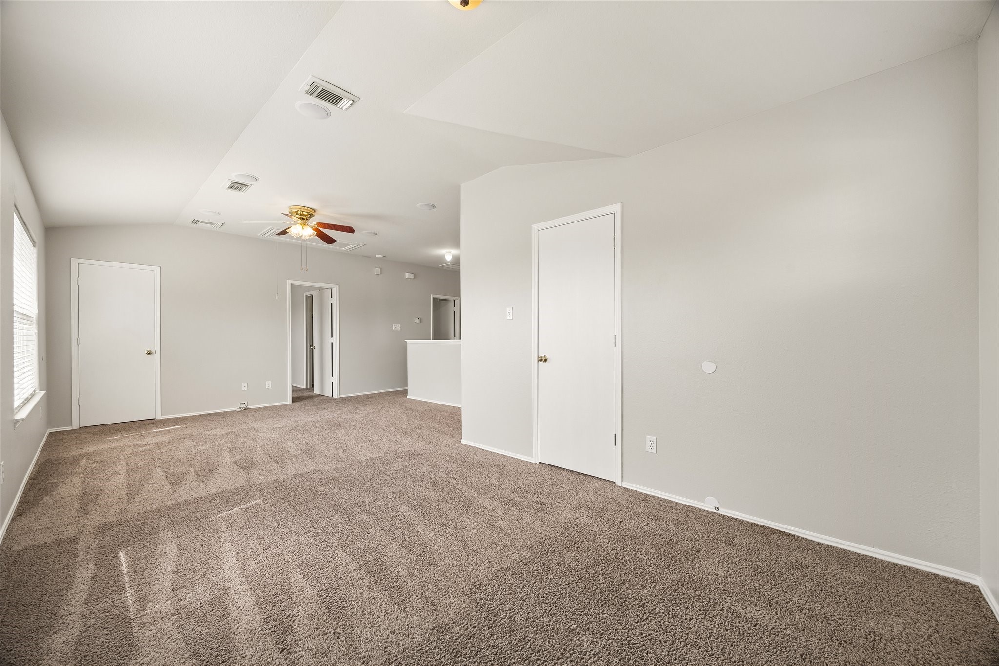 223 Sunset Colony Drive Rosharon, TX 77583 - Photo 26 of 50 Flexibility is the name of the game here, with two large closets, plenty of room to make it your own and the option to easily convert this space into another bedroom.
